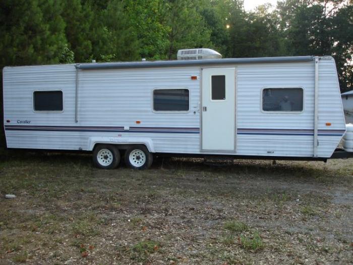 Recreational Vehicles Travel Trailers 2000 Gulf Stream Cavalier Located